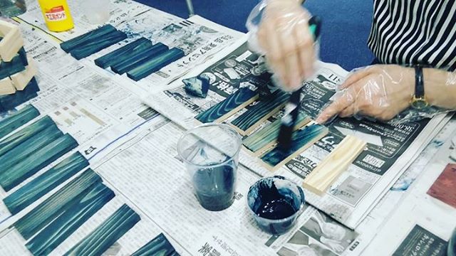 木頭杉に藍染め ランタンWSin新宿