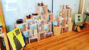 林業ビジネスセンター　ディスプレイ  更新中