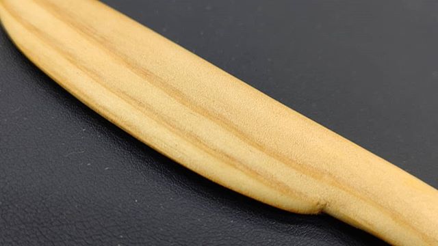 木頭杉のバターナイフ つくってみました