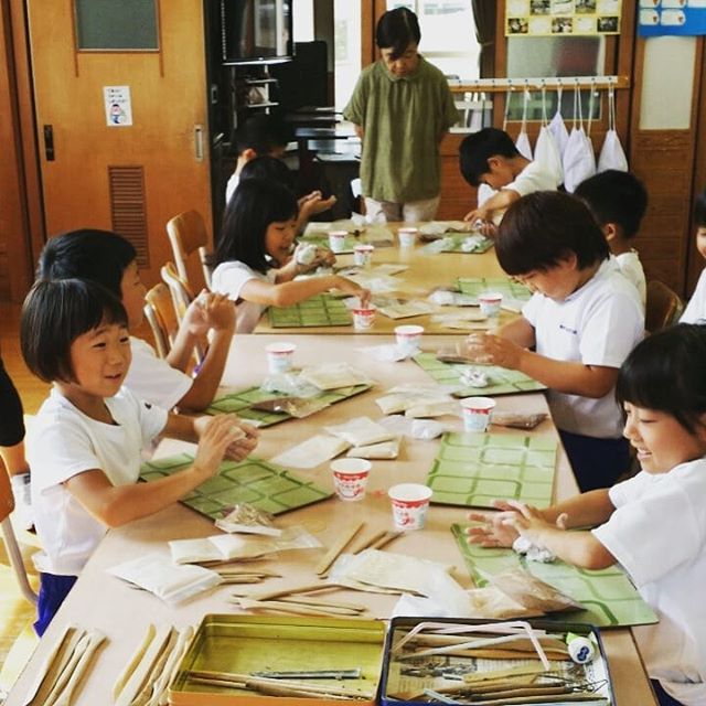 相生小学校出前授業　木粉ねんどでのものづくり