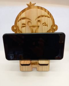 すだちくんスマホスタンド製作中！