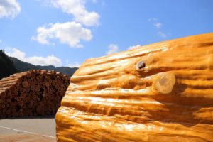 塗装して仕上げていっております!