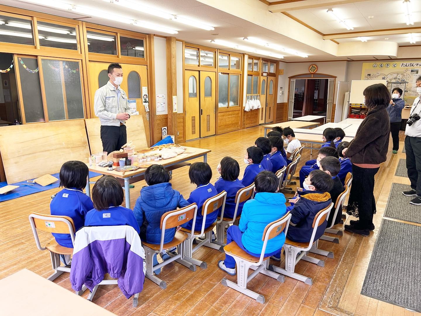 【相生木育教室１】相生小学校で１年生向けの木育教室を実施しました