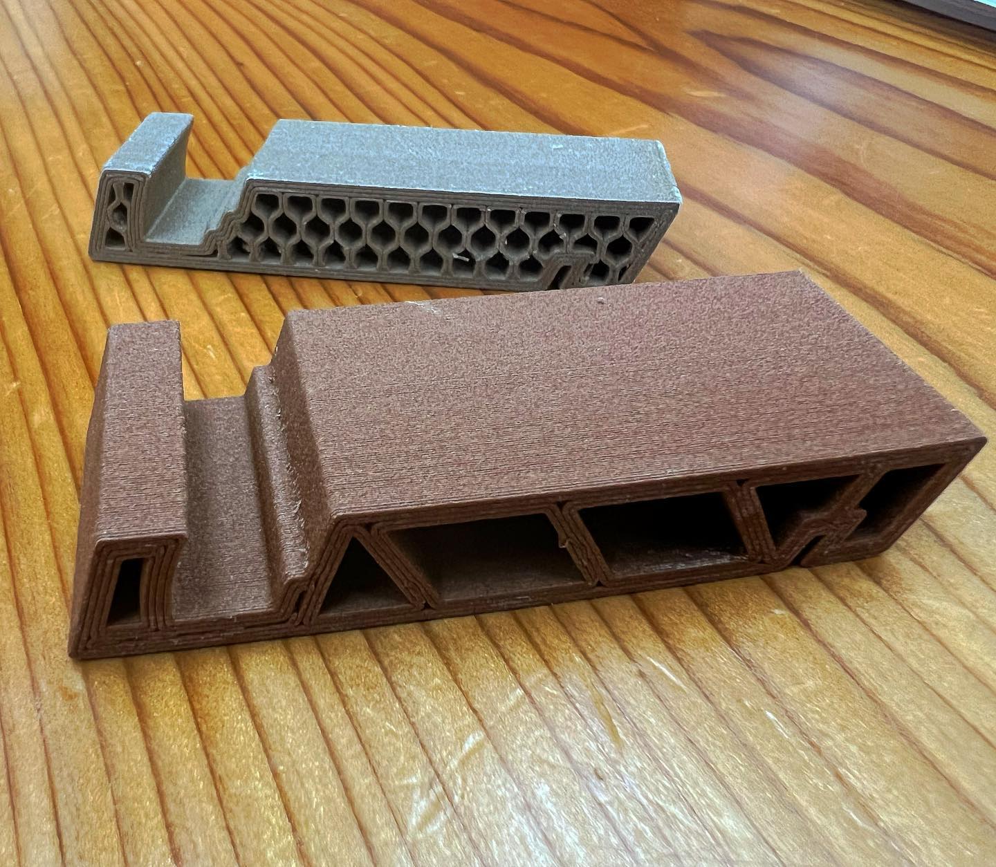 木粉3Dプリンターでスマホスタンド製作！