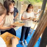 【先生も木育】子どもたちにも人気の『木の塗り壁体験』